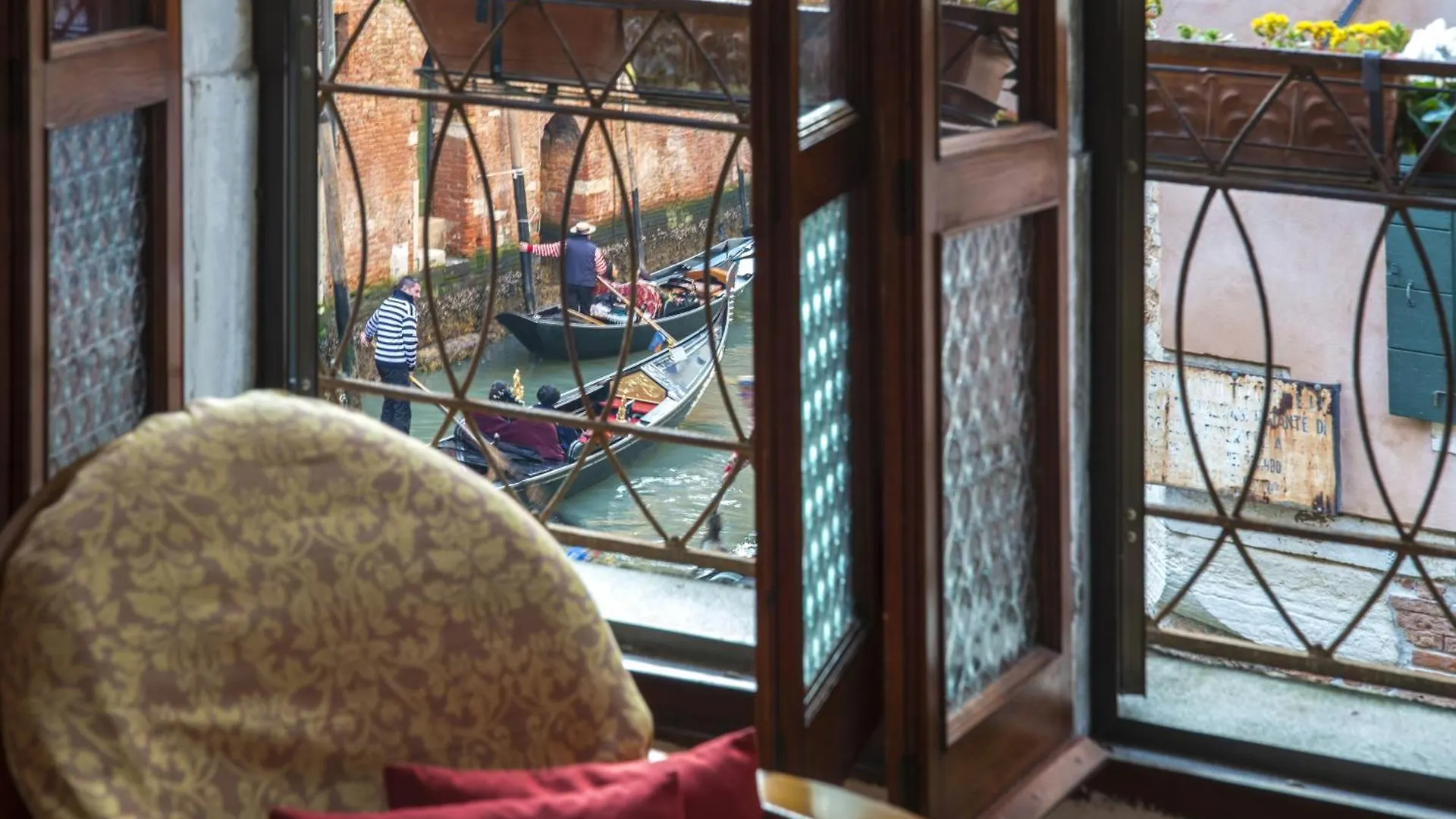 Tre Sestieri Terrace - Canal View 2024 Venice Italy